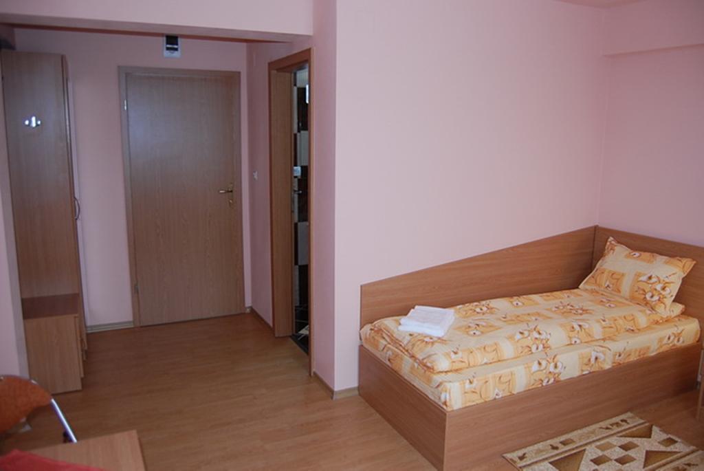 Pensiunea Casa Verde Vladimirescu Zimmer foto